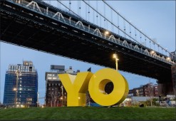 YO/OY sign at Brooklyn Bridge Park.